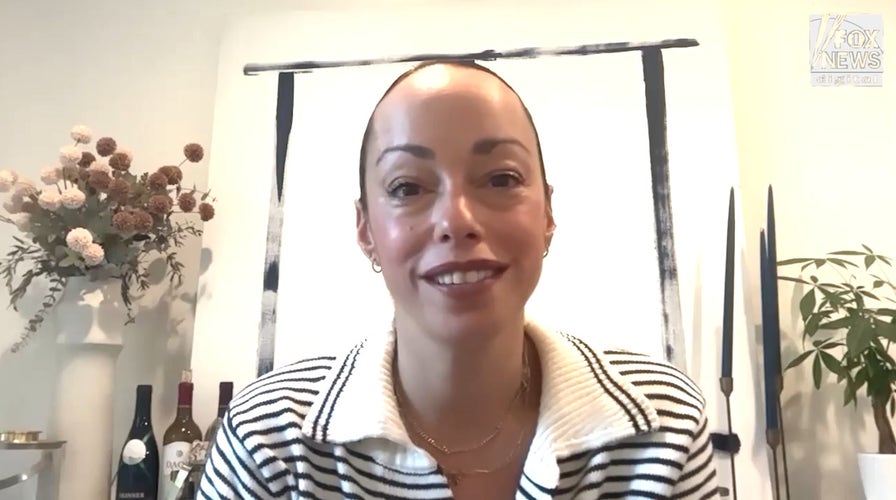 ‘Wheel of Fortune’ victor  shares what it was similar  behind-the-scenes with Pat Sajak, Vanna White