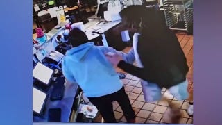 VIDEO: Oakland pizzeria workers fight back during attempted robbery - Fox News
