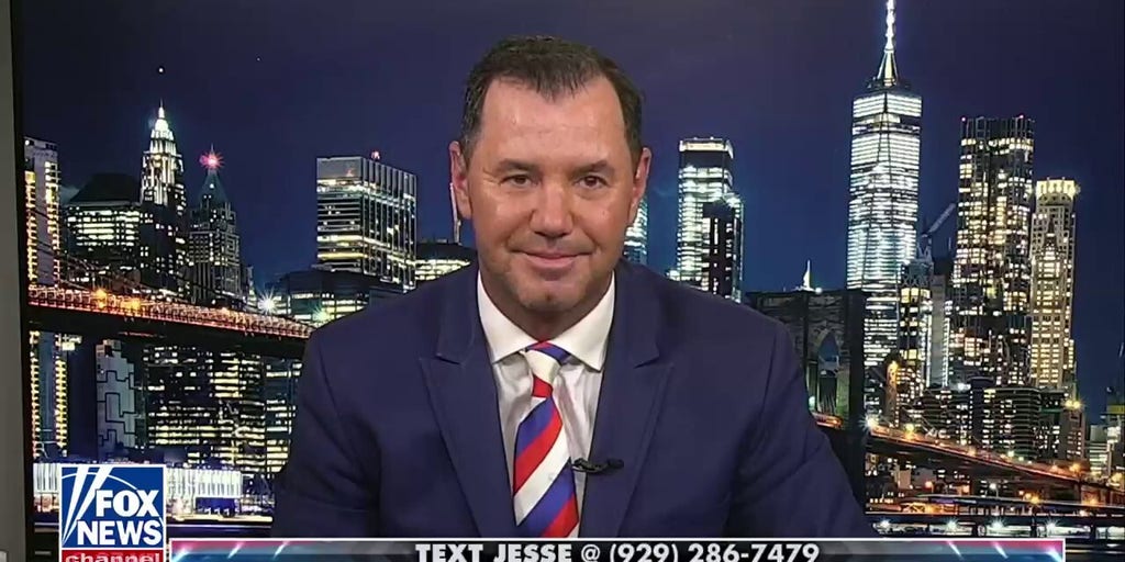 Even Democrats are saying 'please, Joe go away,' Joe Concha says