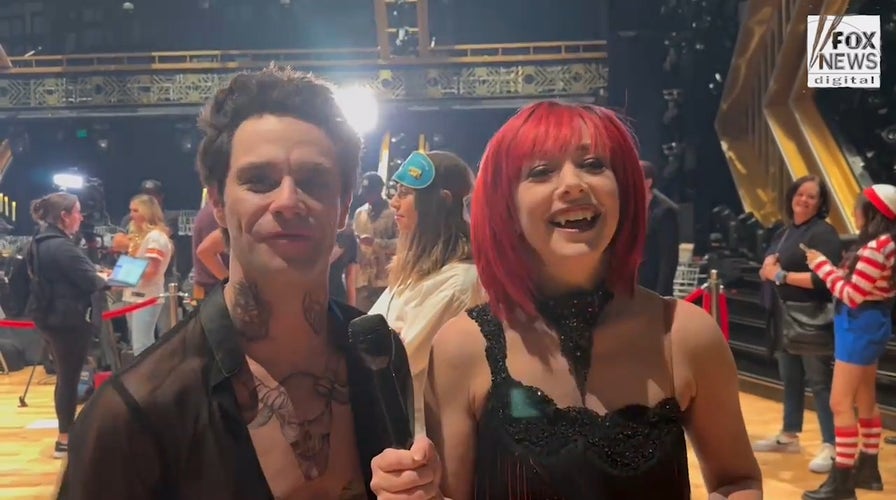 ‘DWTS’ contestant Alyson Hannigan on receiving dancing tips from other celebrities