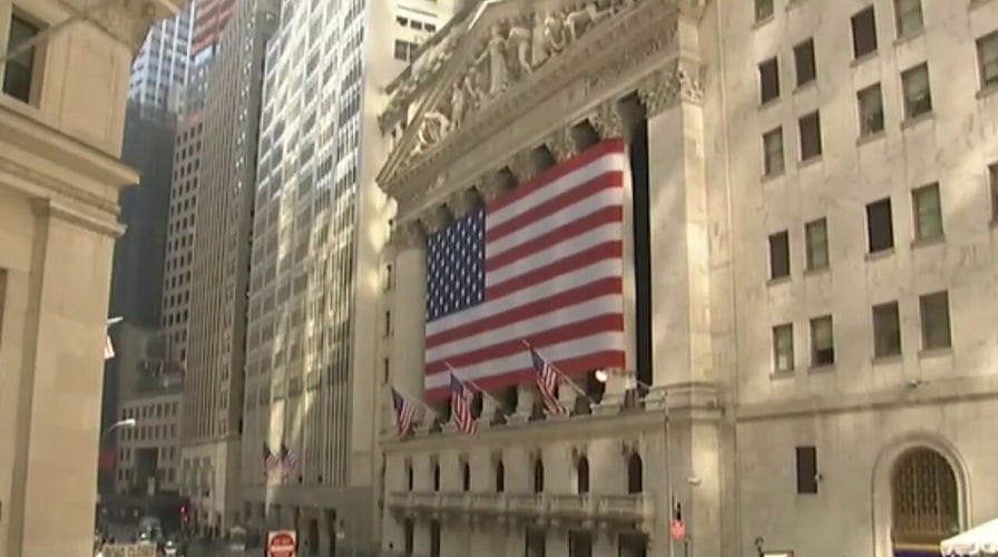 Bipartisan effort to pass stock trading ban for lawmakers gains momentum