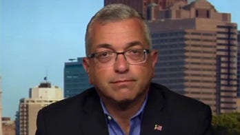 Immunologist regrets voting for Biden after president's 'draconian' vaccine mandate