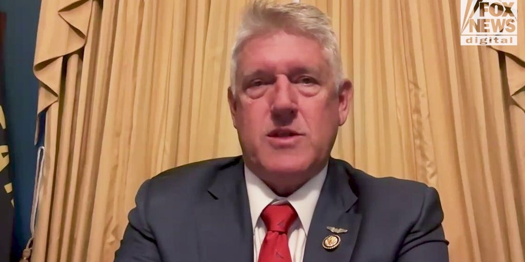 GOP lawmaker explains unusual 9/11 experience that led him to enlist in the military
