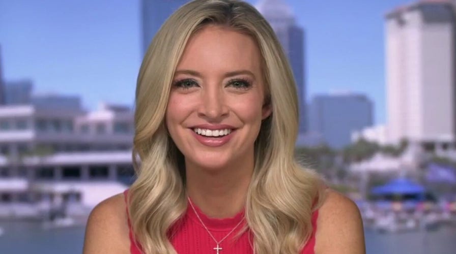 Kayleigh Mcenany No Makeup Fox News Host Interrupts K - vrogue.co