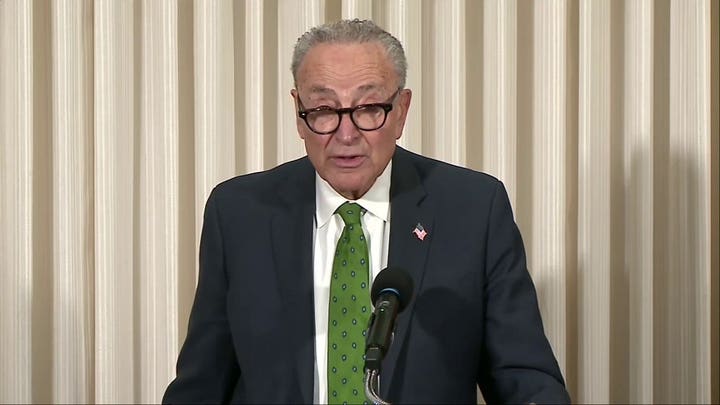 Sen Schumer introduces new anti-corruption bill to target Trump, future presidents