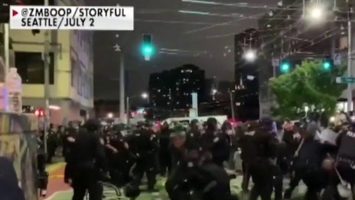 Seattle protesters sue over police crowd control measures