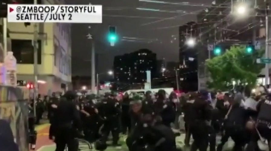 Seattle protesters sue over police crowd control measures