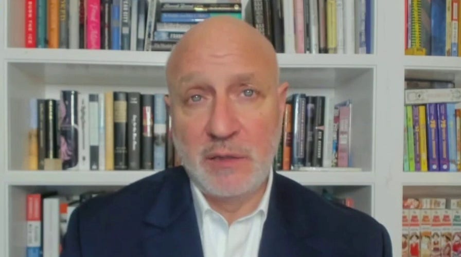 Celebrity chef calls on Congress to move on RESTAURANTS Act