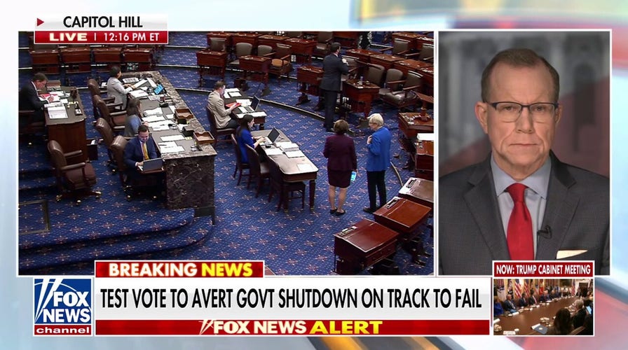 Senate vote to avert government shutdown fails