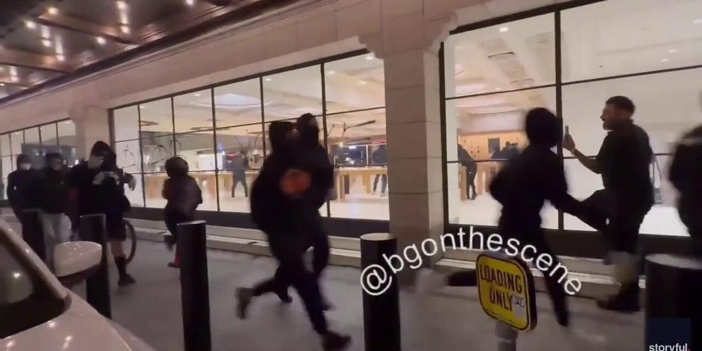 Apple Store looted in LA during anti-ICE riots