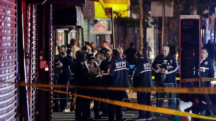 2 officers shot, 1 officer stabbed in NYC