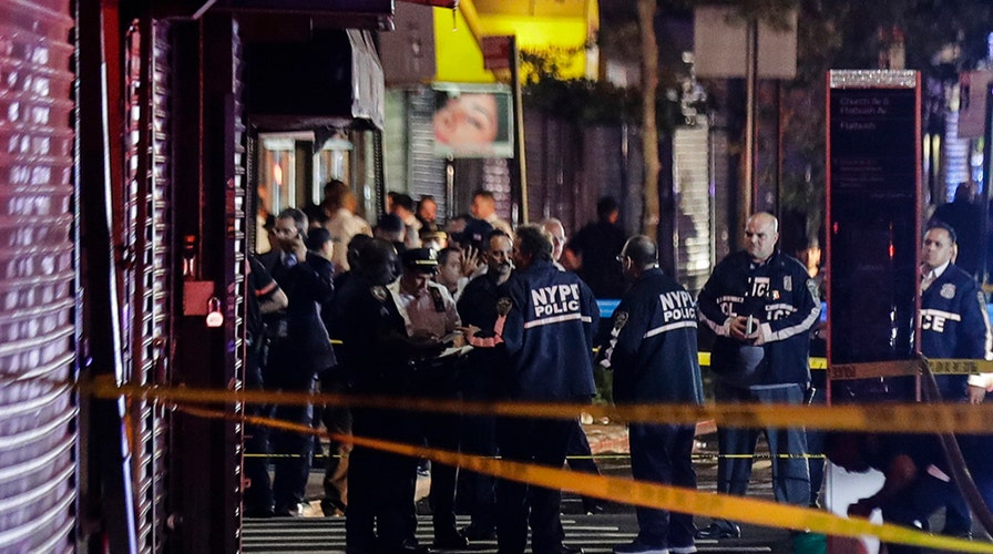 2 officers shot, 1 officer stabbed in NYC