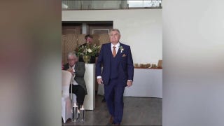 Bride's father forgets her, walks down the aisle alone in wild moment - Fox News
