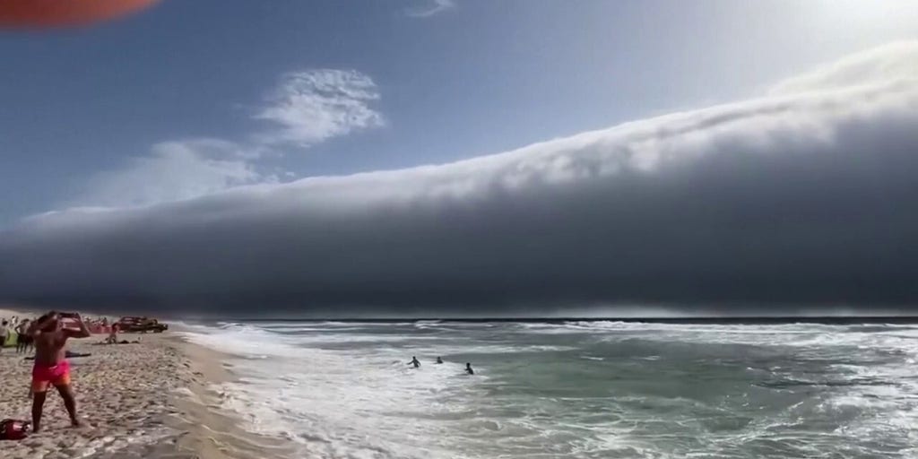 Rare Roll Cloud Stuns Portugal Amid Heatwave