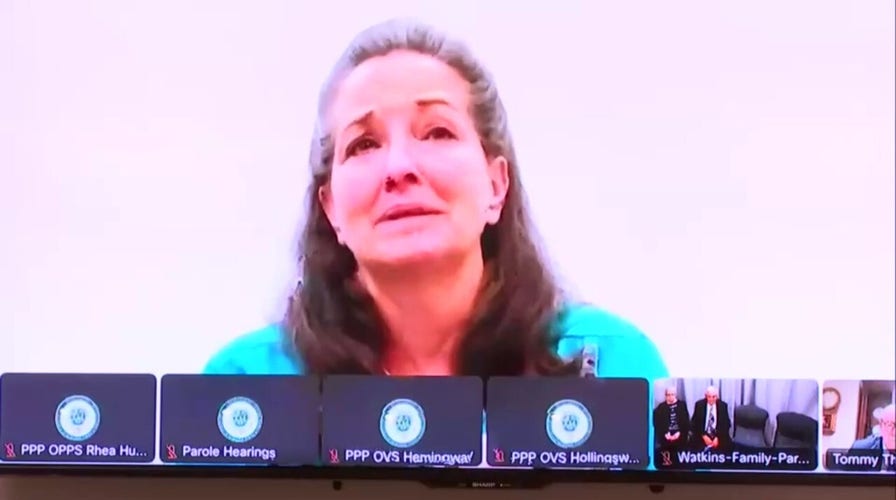 South Carolina killer mom Susan Smith cries at her parole hearing