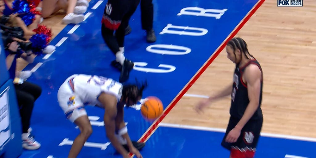 Darryn Peterson finishes TOUGH fastbreak slam and the foul, extending Kansas's lead over Utah