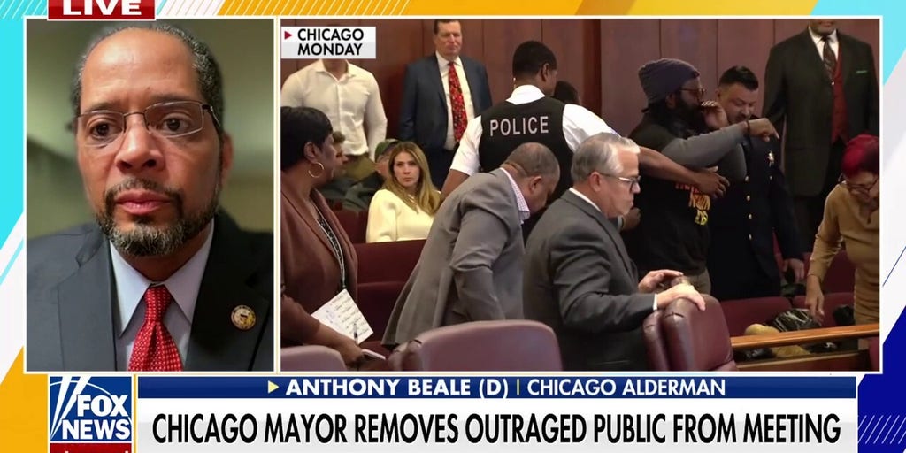 'Total chaos': Public cleared from Chicago budget hearing after pushback on migrant spending