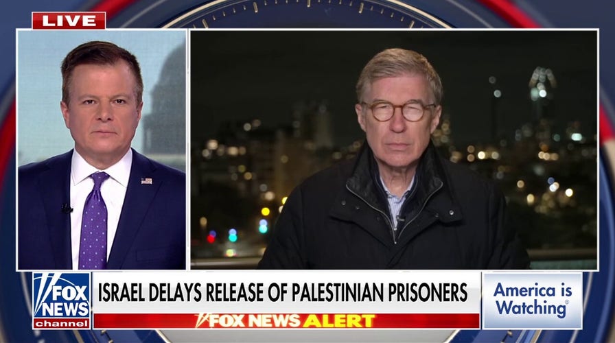 Israel halts release of Palestinian prisoners