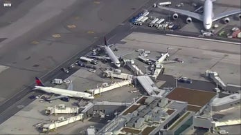 Delta flight lands safely at JFK after shocking tire alert triggers FDNY response