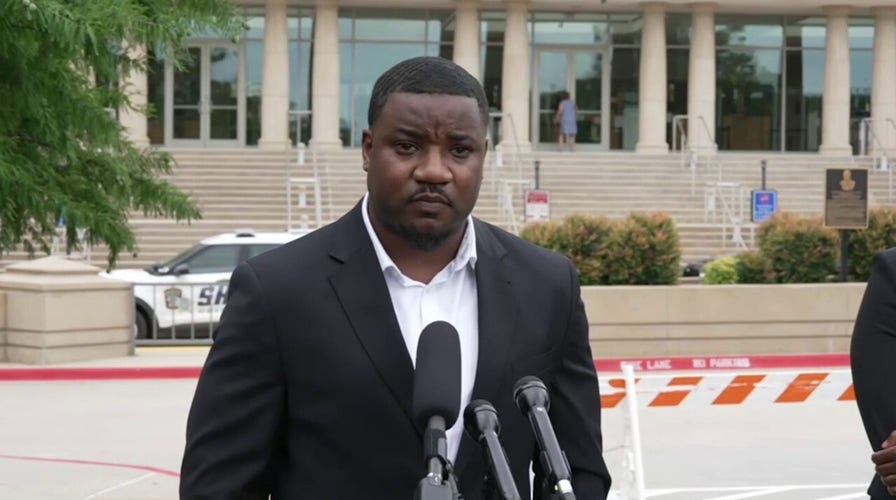 Karmelo Anthony supporter leader urges calm, warns against courthouse confrontations