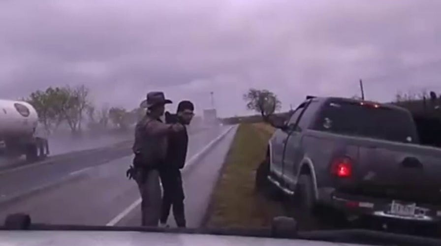 TX DPS trooper stops truck with nine illegal immigrants