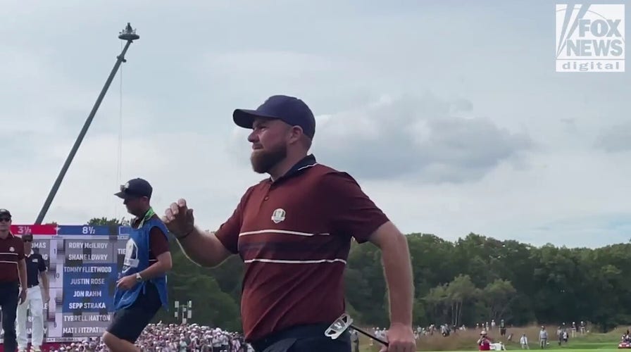 Shane Lowry hits back at heckling fans