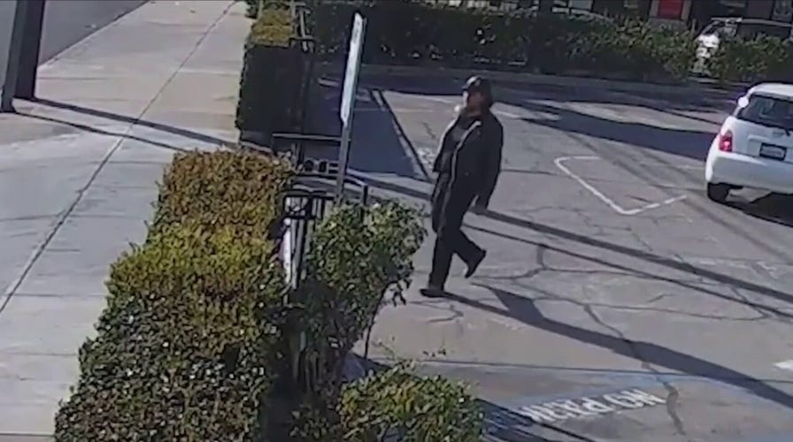 LAPD asking for help finding stabbing suspect