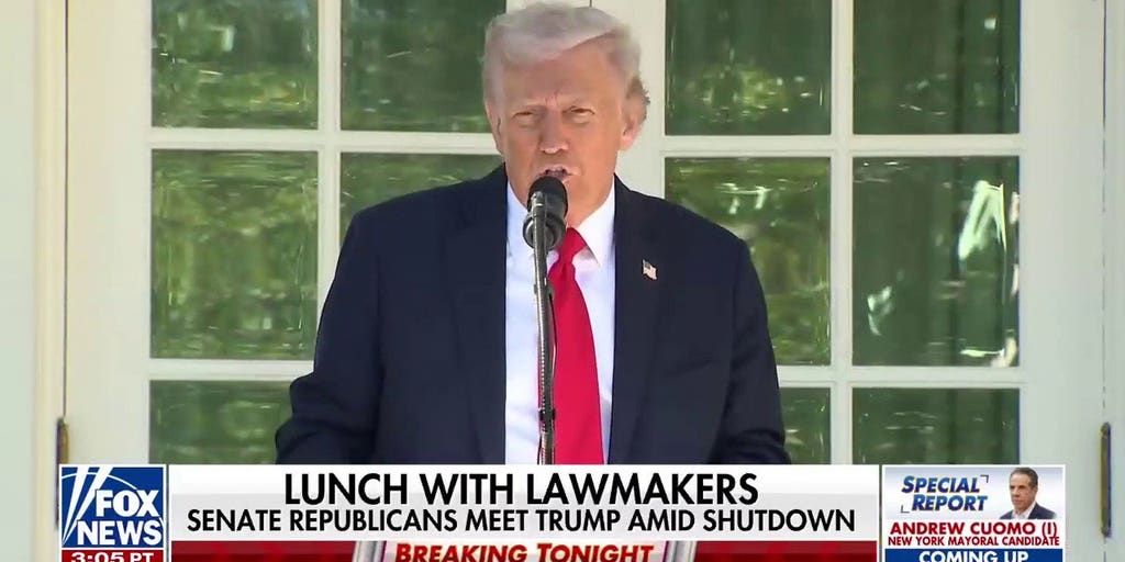 Senate Republicans meet with President Trump amid shutdown | Fox News Video