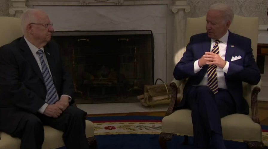 Should an Olympic qualifier who disrespects the flag remain on the team?