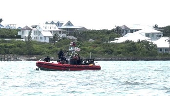 US Coast Guard team conducts a search in the Lynette Hooker case