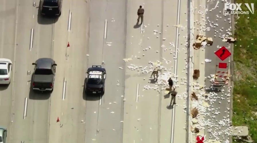California highway clogged with hundreds of toilet paper rolls after mishap