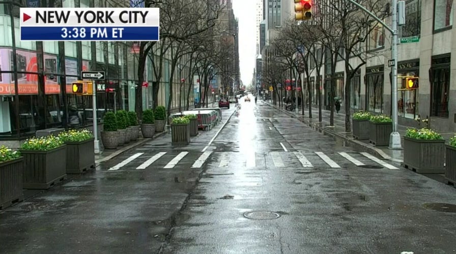 New York City comes to a silent standstill amid coronavirus pandemic