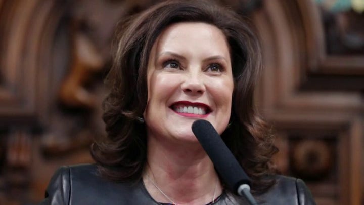 Gov. Whitmer attempts to shut down oil pipeline amid gas shortage