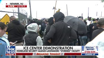  Protests erupt at NJ ICE detention center following Newark mayor’s arrest