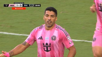 Luis Suárez puts it in the back of the net for Inter Miami, cutting Philadelphia's lead 3-2