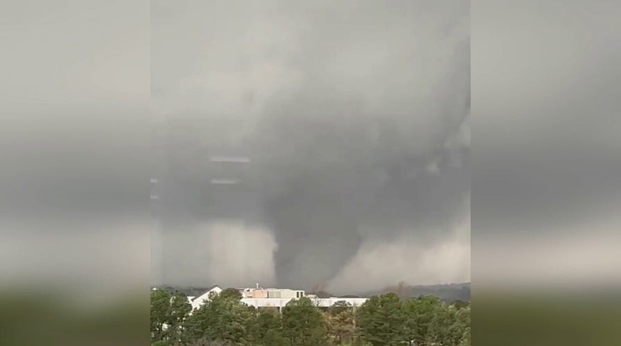 Arkansas tornado rages across Little Rock