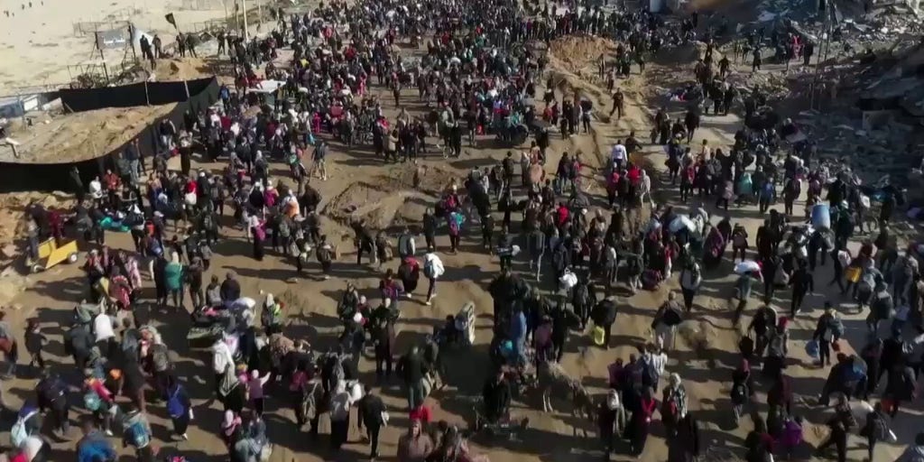 Palestinians flock to northern Gaza after Israel lifts closure