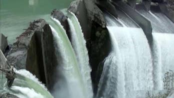 Clean energy debate renews fighting in Oregon