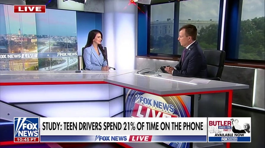 Shocking survey reveals how long teen drivers stare at their phones while driving