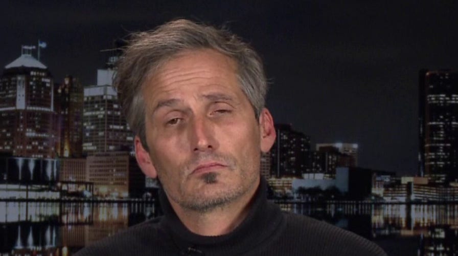 Pulitzer-winning journalist: National lockdown will bankrupt America