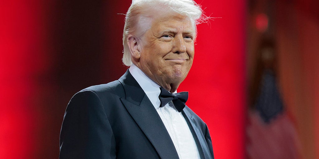 WATCH LIVE: President Trump headlines White House Correspondents' Dinner