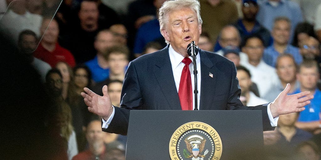 WATCH LIVE: Trump ramps up midterm campaign push with Oklahoma rally
