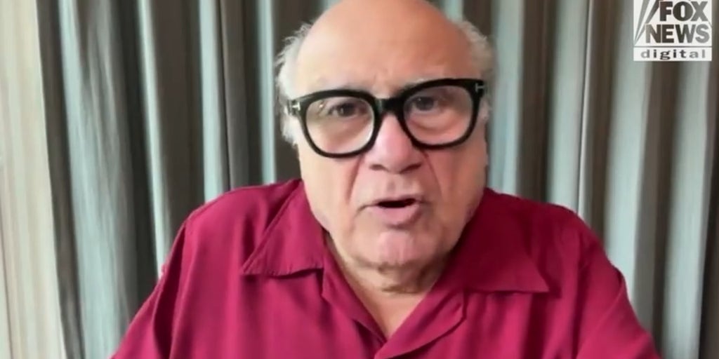 Danny DeVito, Rhea Perlman thought ‘Matilda’ roles were ‘great parts’ as he reprises role live in concert