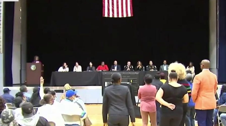 'Sanctuary city' denizens revolt