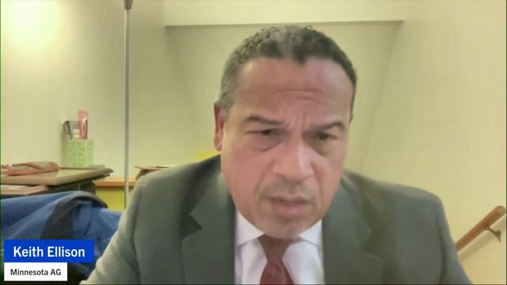 Ellison presume de haber demandado a la administración de Trump «mucho más de 51 veces»