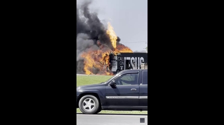 'Jesus' bus engulfed in flames, explodes in Louisiana