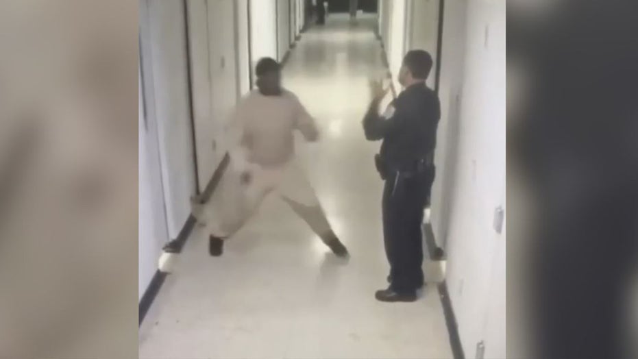 Rikers Island inmates seen violently attacking correction officers: WATCH