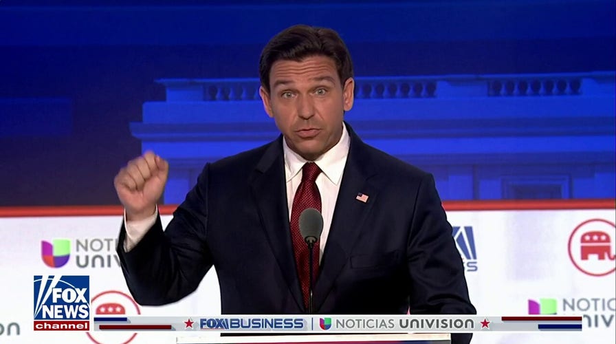 Our healthcare is putting patients at the back of the bus: Ron DeSantis