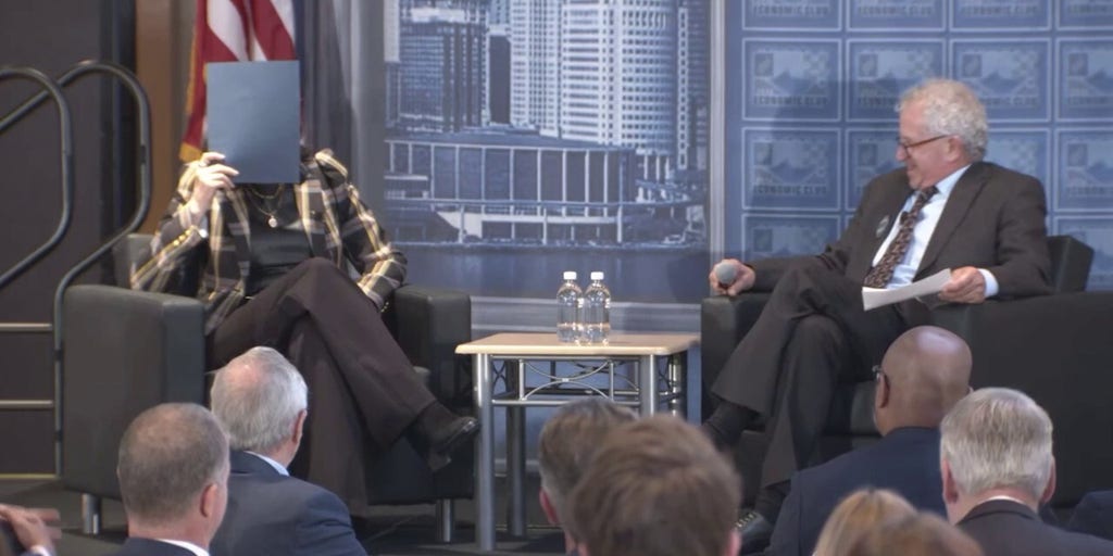 Whitmer says she regrets holding folder in front of her face in the Oval Office