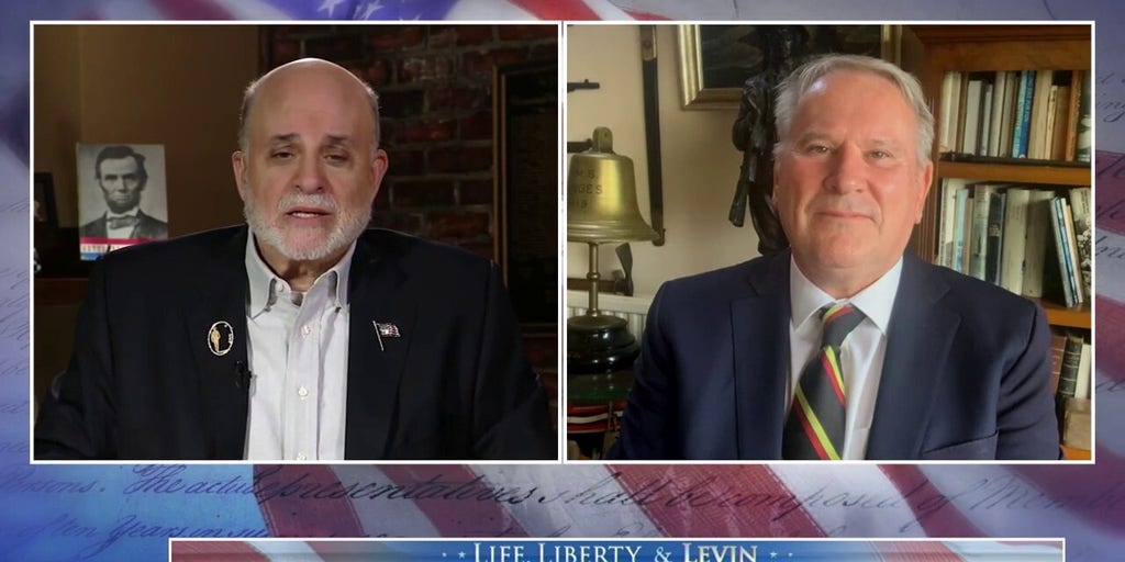 How should the US respond to Iran's nuclear capability?